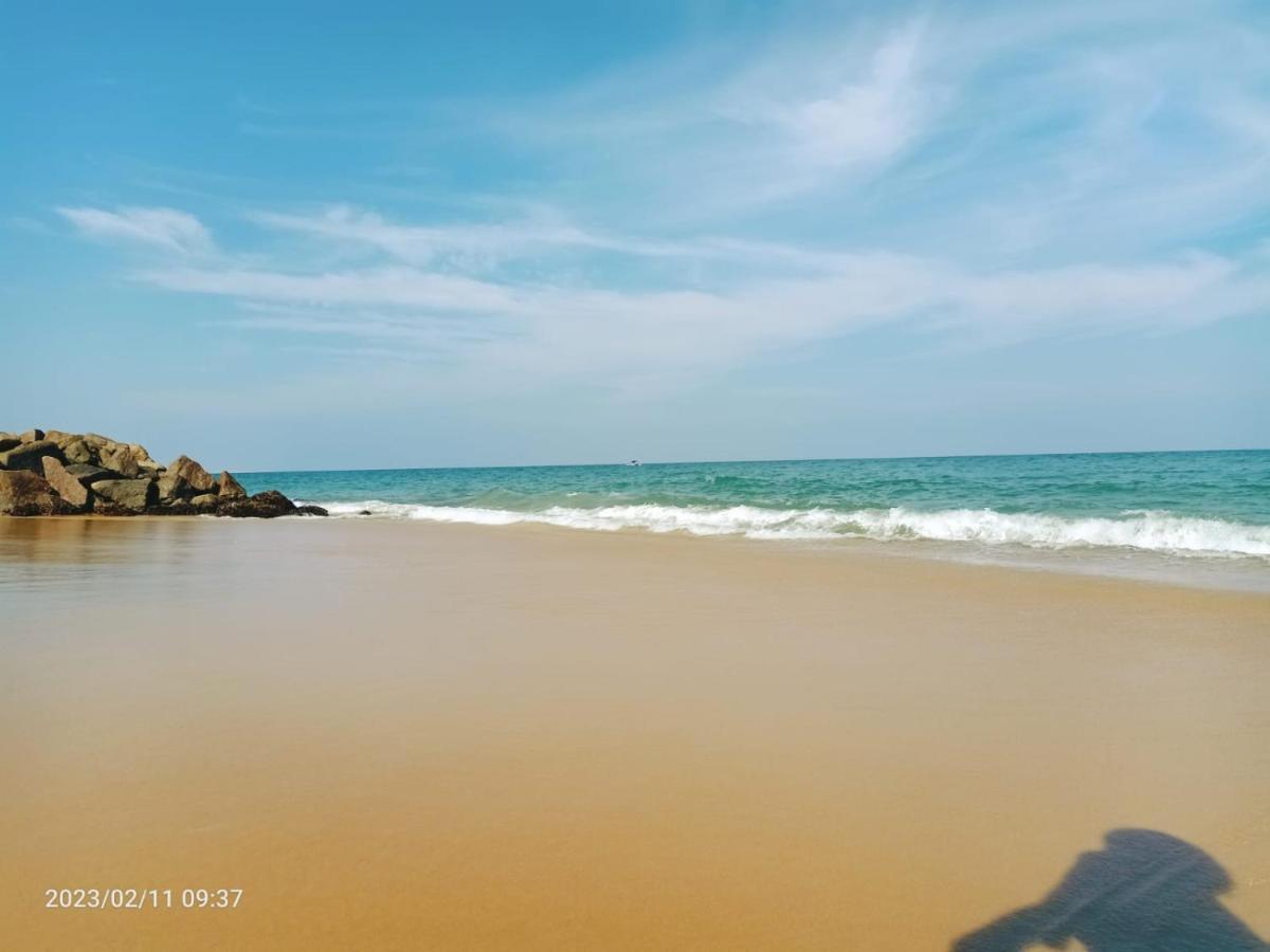 Blue Waves Kite Surfing Beach Resort Kalpitiya Exteriör bild